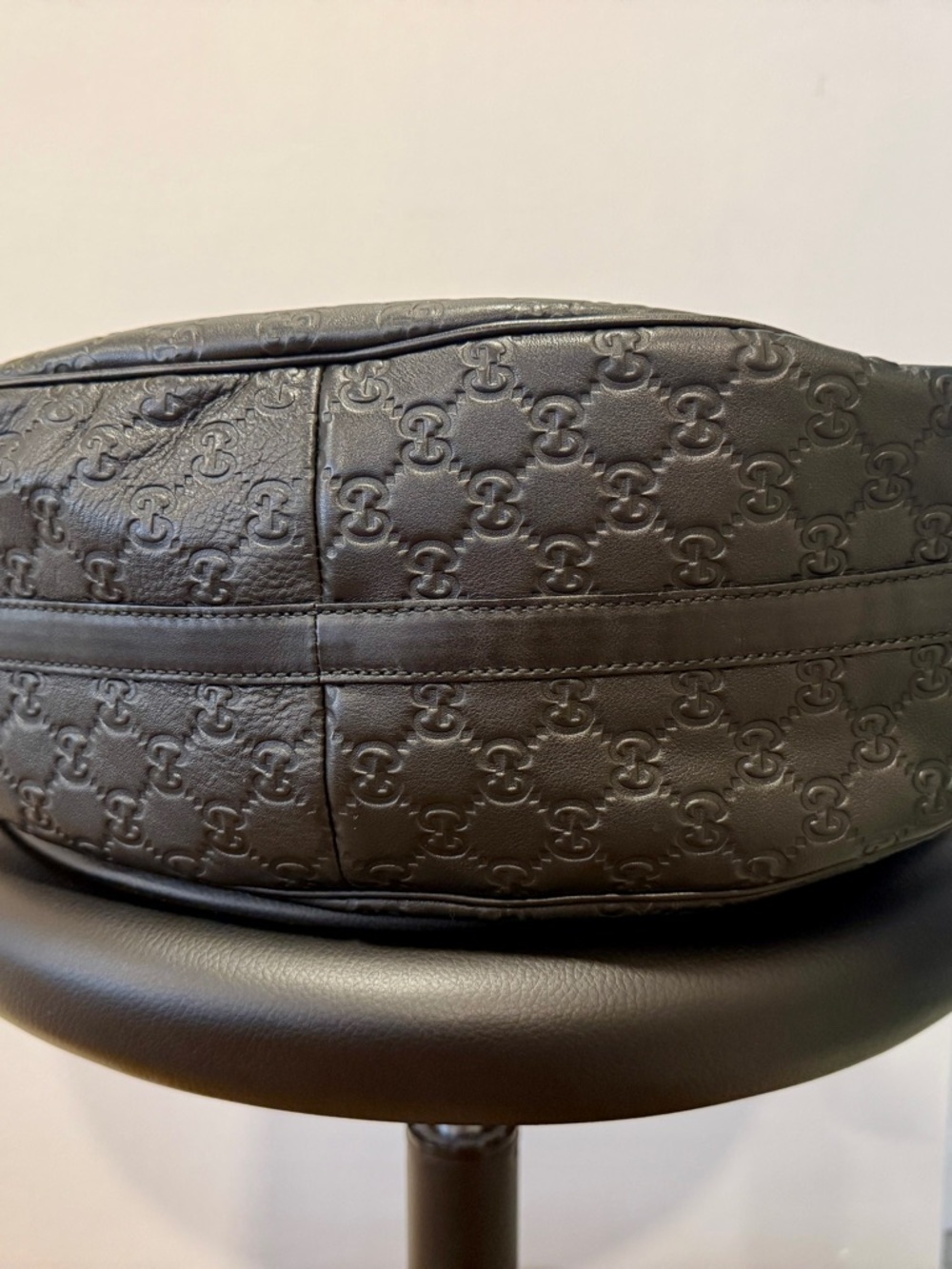 Gucci Guccissima Black Leather Hobo Bag - Authentic - Picture 5 of 10